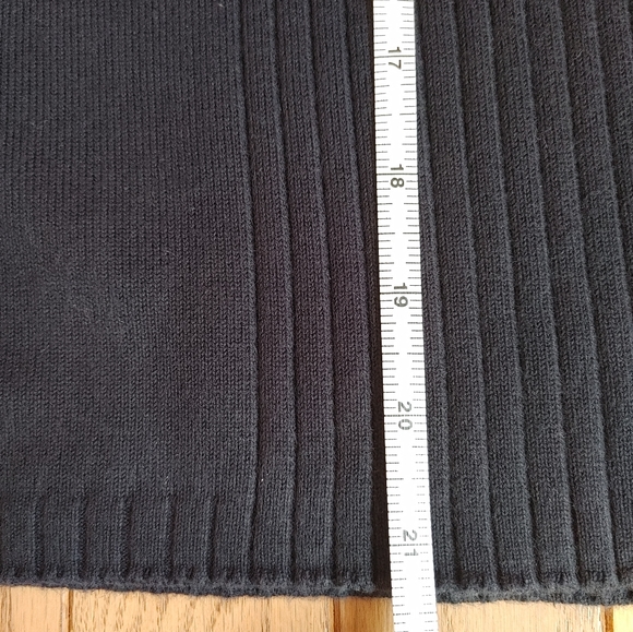 ♦️3 for $15 Talbots Navy Blue Knit Shell Top - Picture 4 of 10